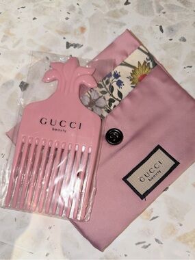 Gucci Flora Gorgeous Gardenia Comb